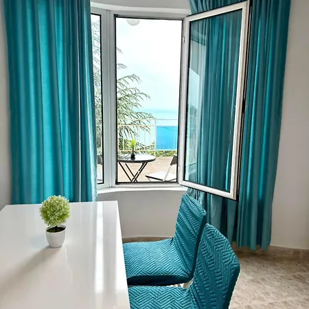 Апартаменты Balcón Del Mar - тераса над морето *
